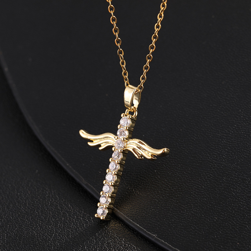 Vintage Style Cross Copper Plating Inlay Zircon Women's Pendant Necklace display picture 1
