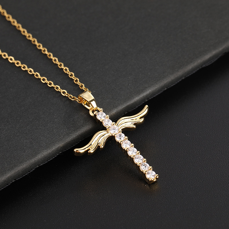 Vintage Style Cross Copper Plating Inlay Zircon Women's Pendant Necklace display picture 2