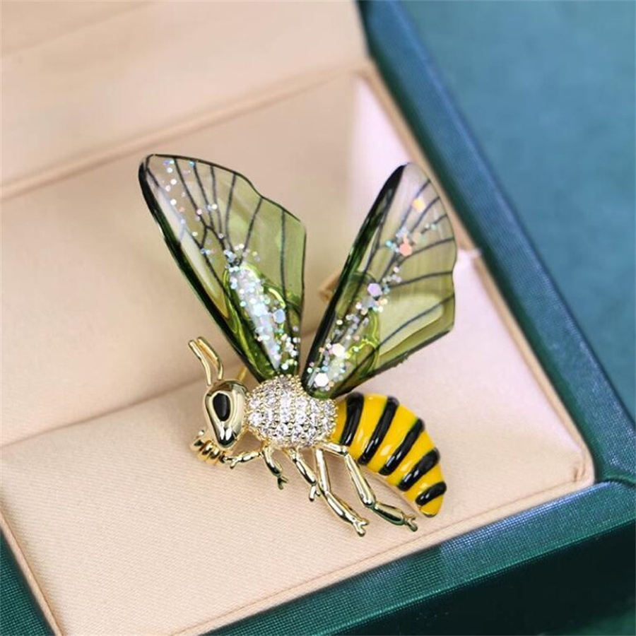 Cute Bee Alloy Enamel Inlay Rhinestones Women's Brooches display picture 5
