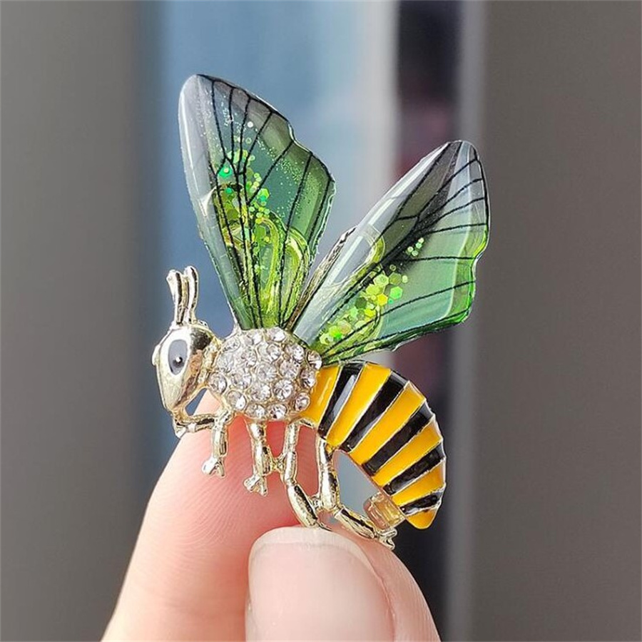 Cute Bee Alloy Enamel Inlay Rhinestones Women's Brooches display picture 8