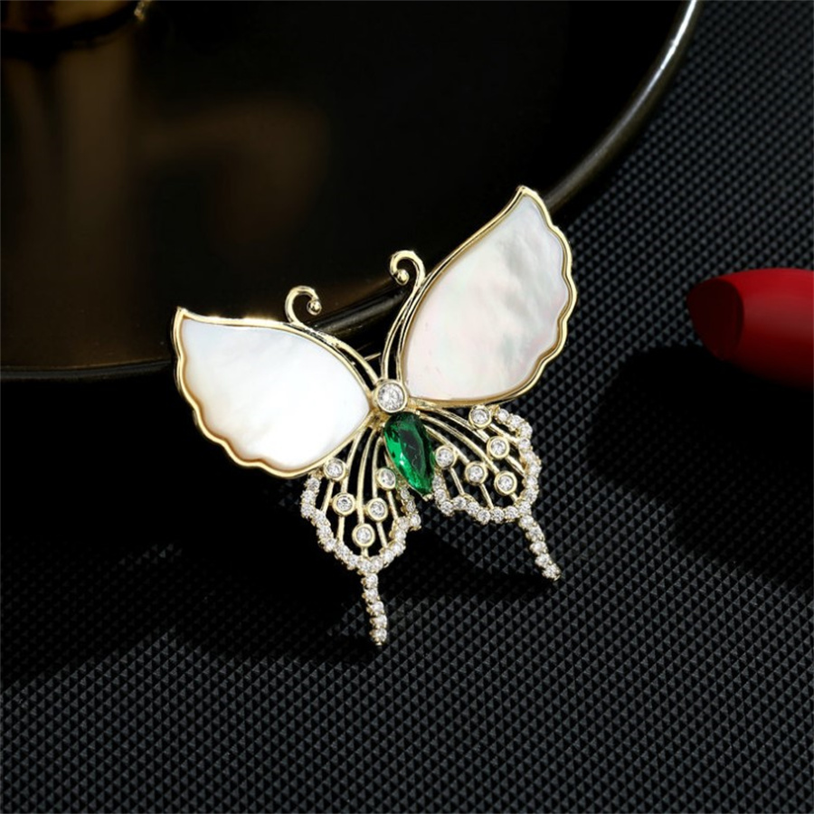Vintage Style Butterfly Arylic Alloy Plating Women's Brooches display picture 7