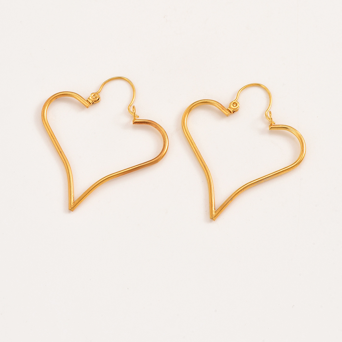 1 Pair Sweet Simple Style Solid Color Twist 201 Stainless Steel 18K Gold Plated Earrings display picture 5