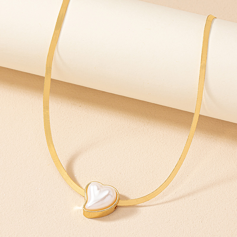 Elegant Commute Heart Shape Pearl Alloy Wholesale Pendant Necklace display picture 2