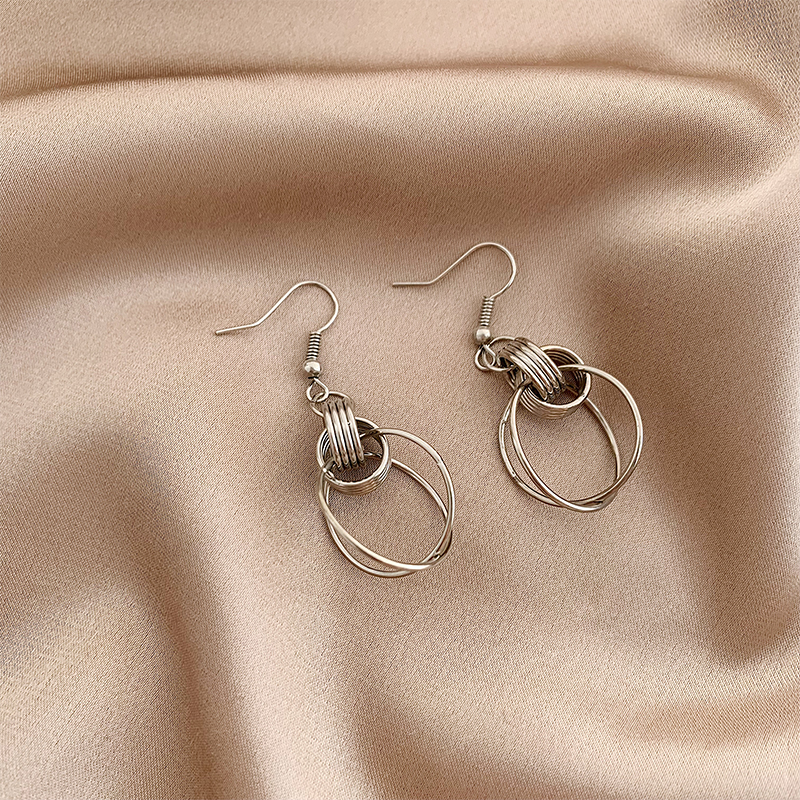 1 Pair Simple Style Classic Style Geometric Alloy White Gold Plated Drop Earrings display picture 2