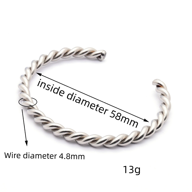 Ig Style Simple Style Streetwear Solid Color Twist Stainless Steel Plating Bangle display picture 2