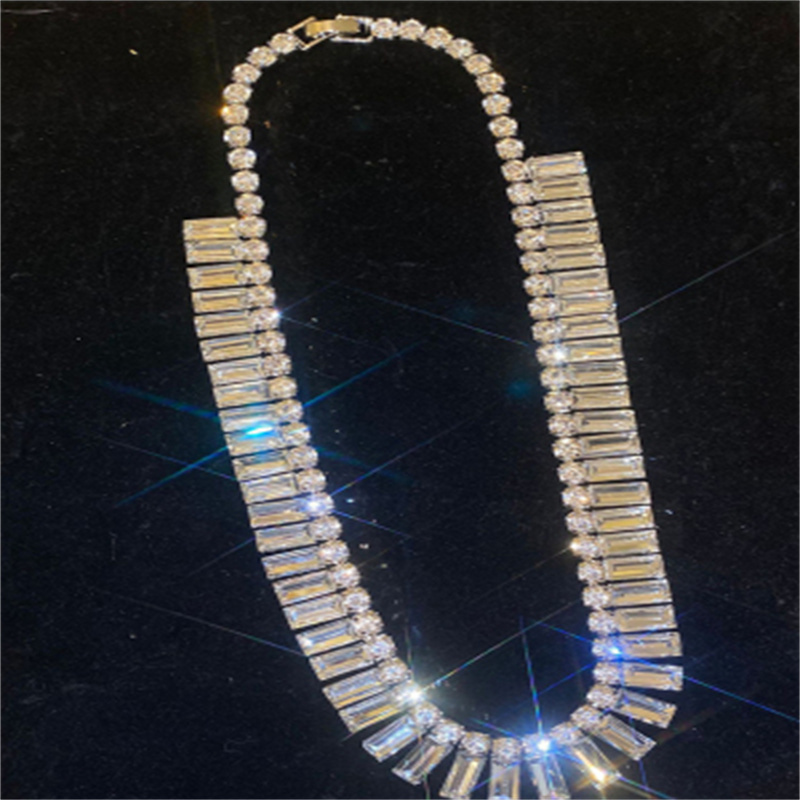 Elegante Estilo Vintage Geométrico Aleación Enchapado Embutido Diamantes De Imitación Plateado Mujeres Collar display picture 7