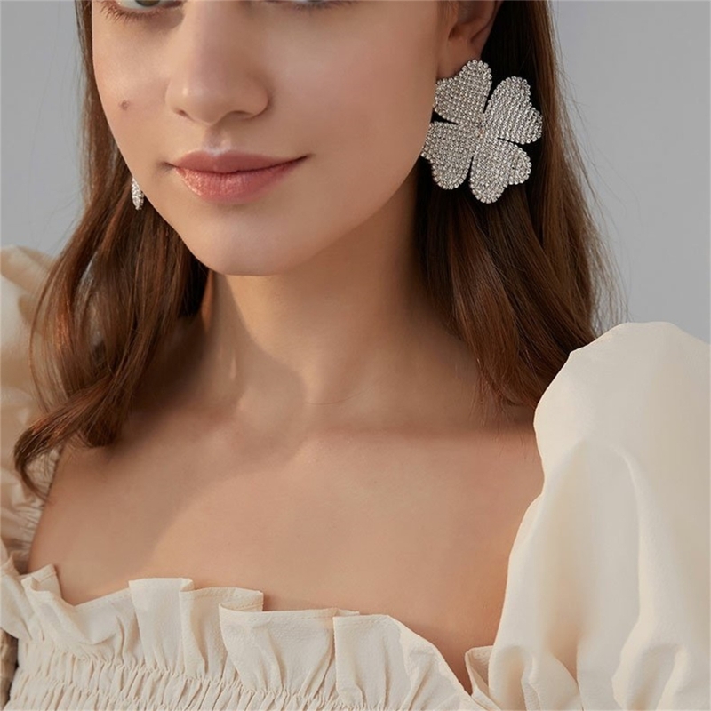 1 Pair Casual Retro Flower Plating Inlay Alloy Rhinestones Silver Plated Ear Studs display picture 9