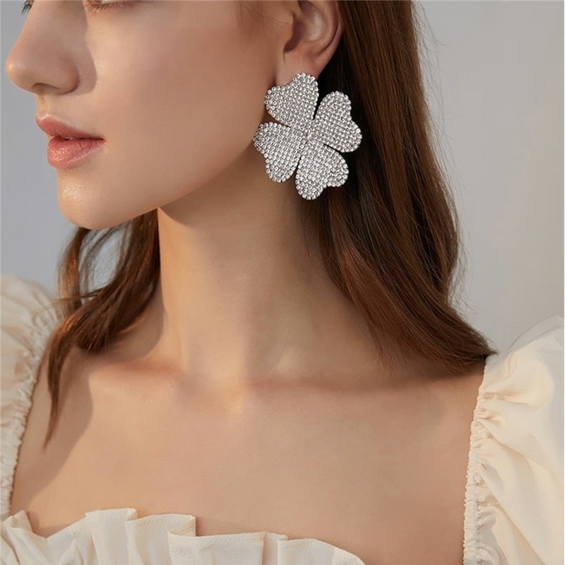 1 Pair Casual Retro Flower Plating Inlay Alloy Rhinestones Silver Plated Ear Studs display picture 8