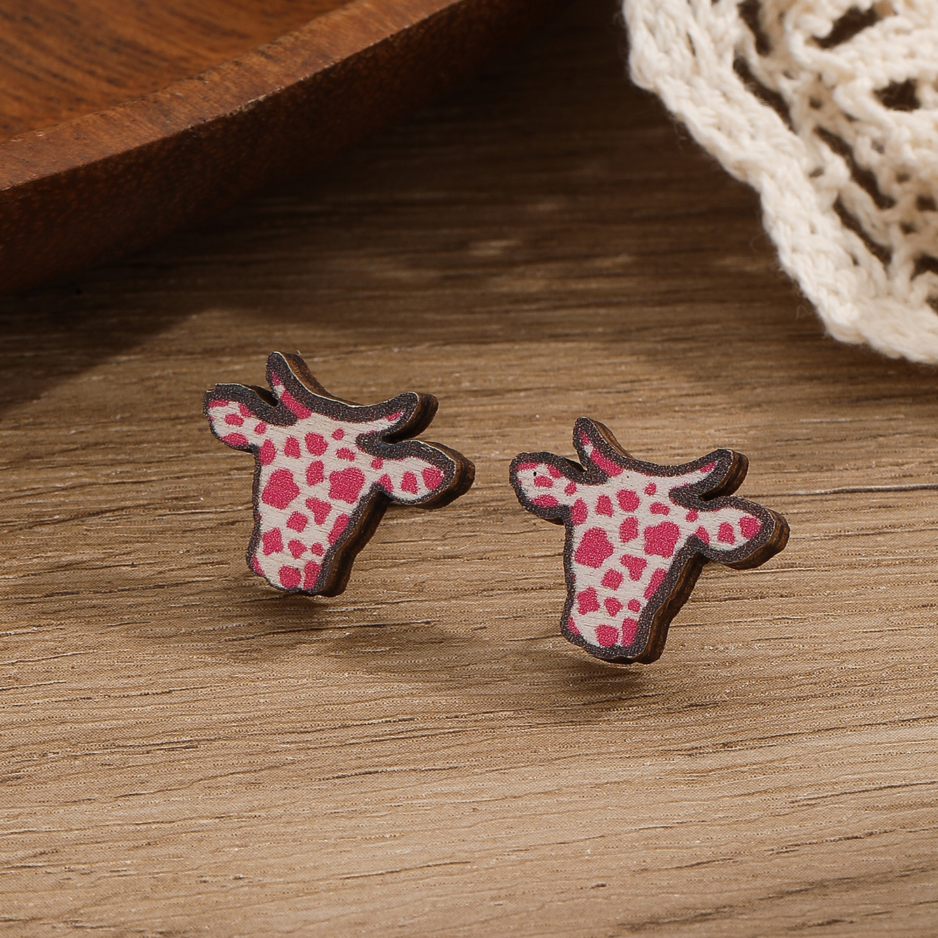 1 Pair Simple Style Commute Cattle Wood Ear Studs display picture 5