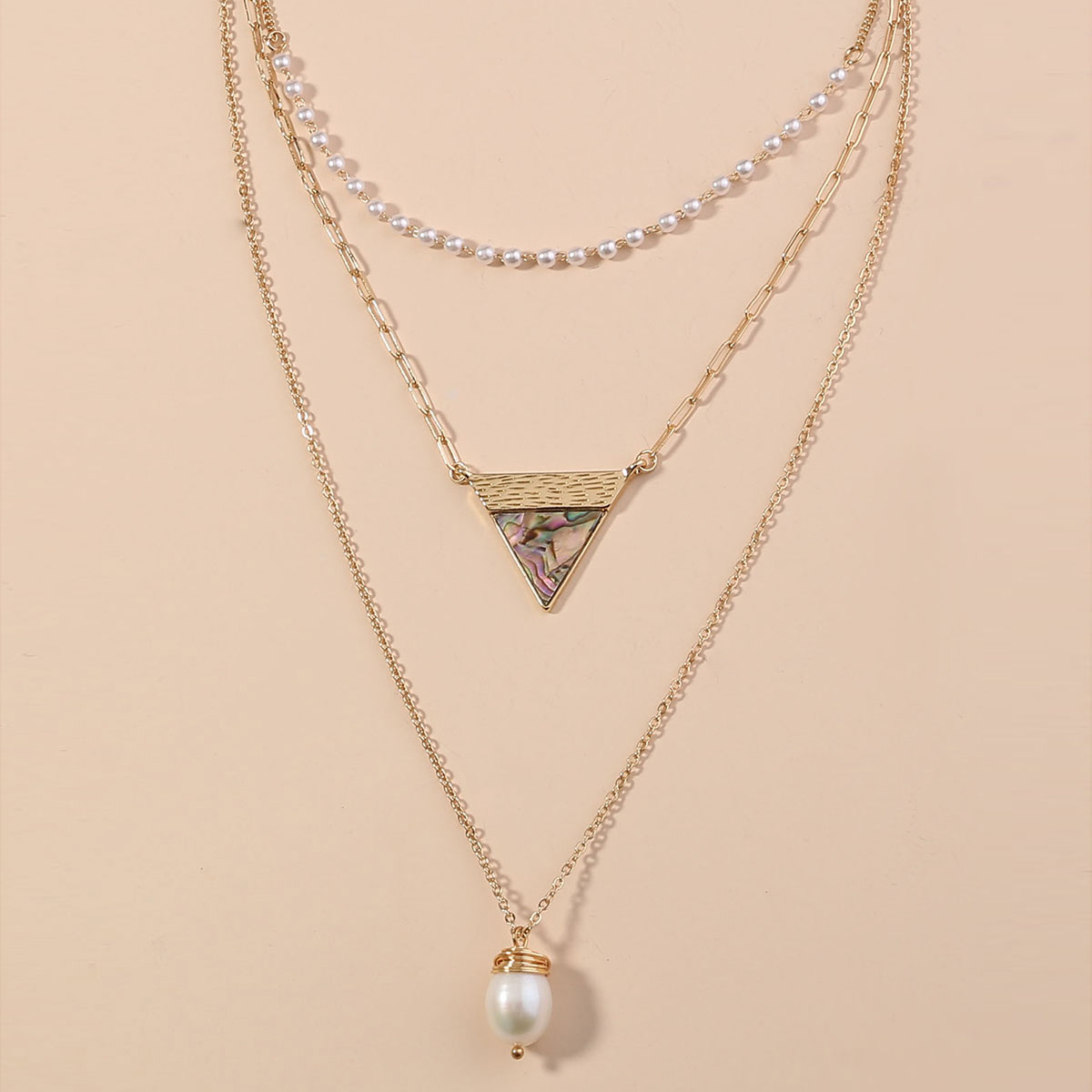 Elegant Dame Geometrisch Mond Kupfer Kupferlegierung Großhandel Geschichtete Halskette display picture 1