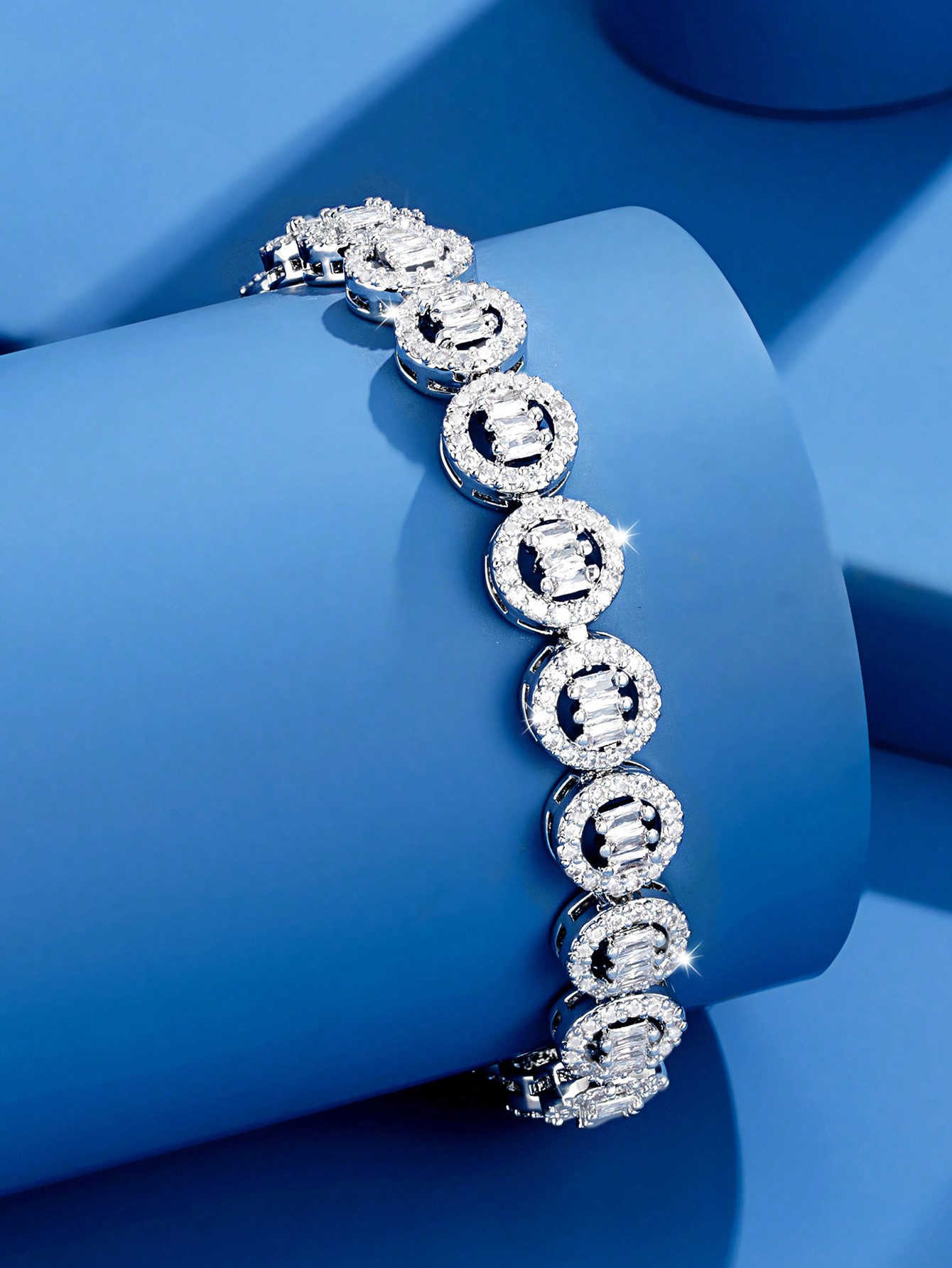 Elegant Glam Solid Color Brass White Gold Plated Zircon Bracelets In Bulk display picture 1