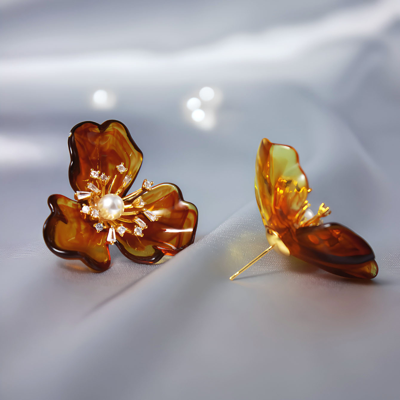 1 Pair Elegant Retro Flower Plating Inlay Imitation Pearl Resin Copper Zircon 18k Gold Plated Ear Studs display picture 3