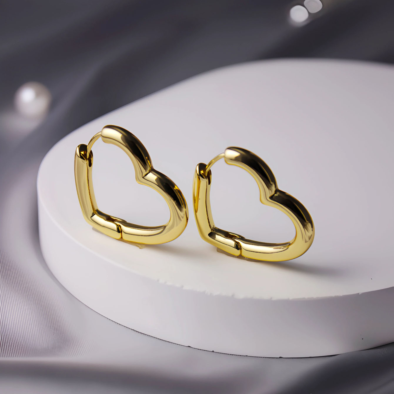 1 Pair Vintage Style Heart Shape Plating Alloy 18k Gold Plated Hoop Earrings display picture 4