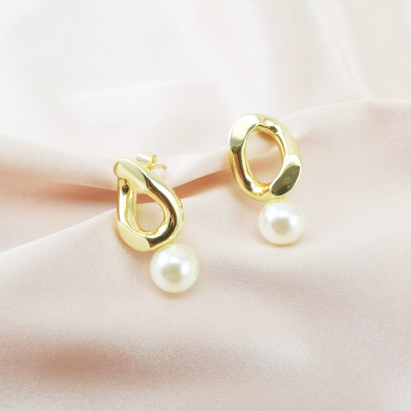 1 Pair Simple Style Geometric Polishing Plating Copper Alloy Pearl Gold Plated Drop Earrings display picture 2