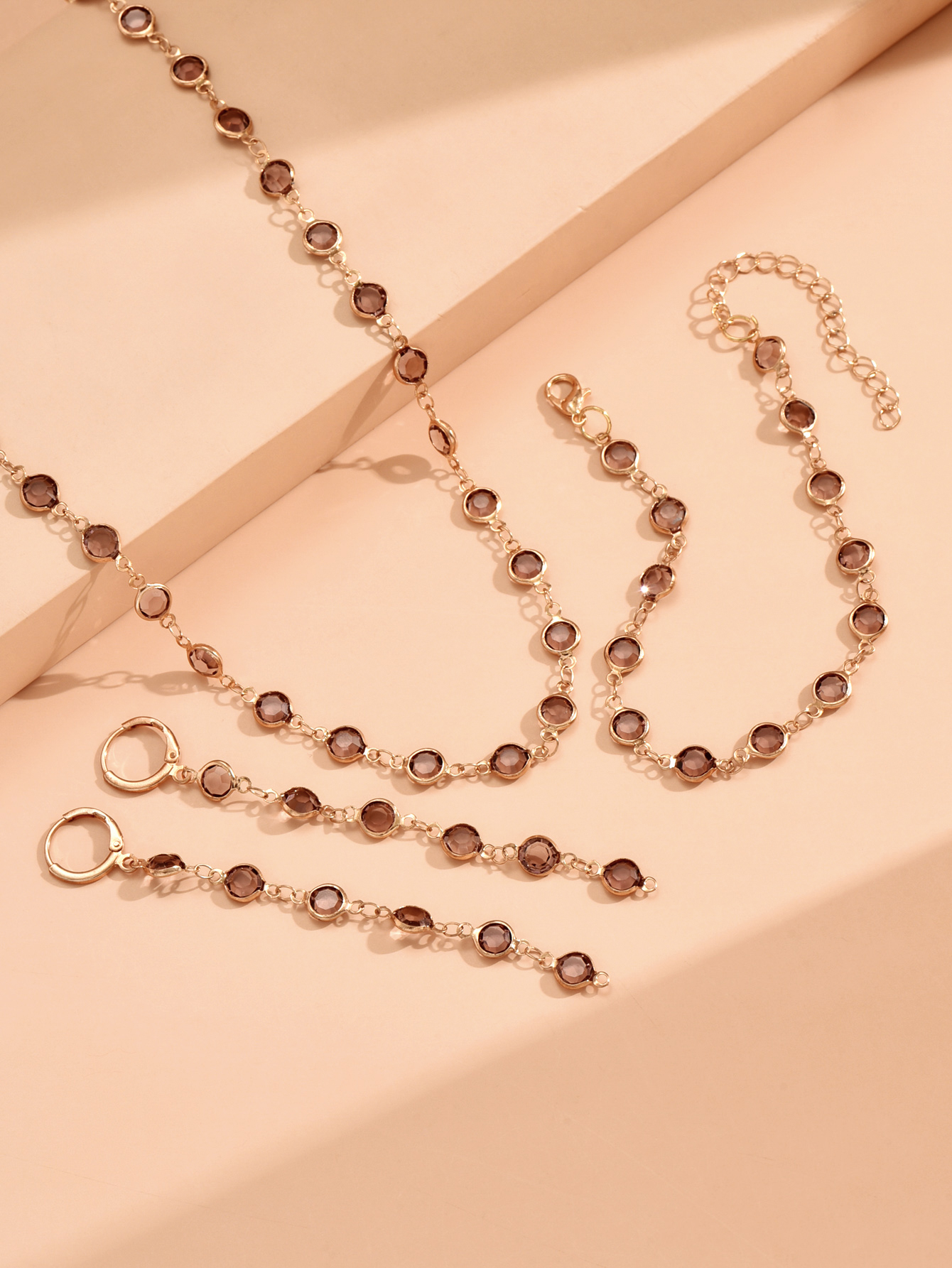 Elegant Geometric Alloy Plastic Women's Bracelets Earrings Necklace display picture 10