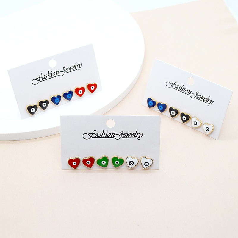 1 Set Cute Simple Style Heart Shape Alloy Ear Studs display picture 6