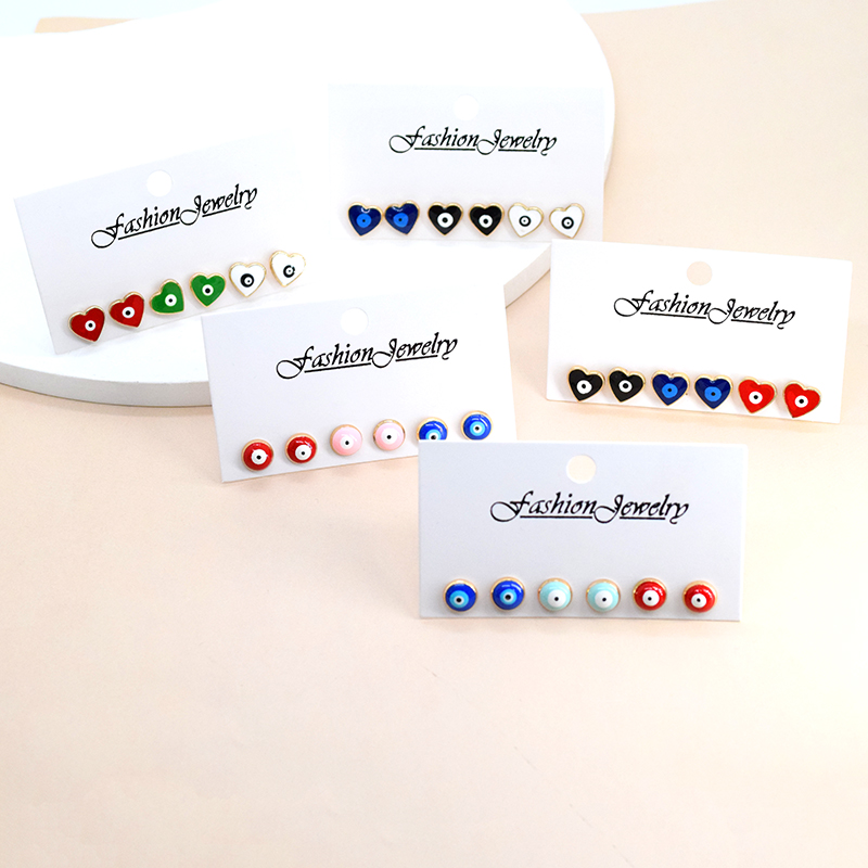 1 Set Cute Simple Style Heart Shape Alloy Ear Studs display picture 3