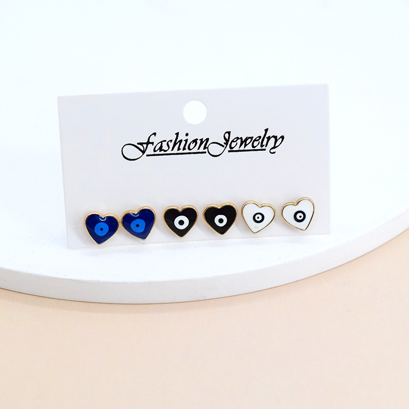 1 Set Cute Simple Style Heart Shape Alloy Ear Studs display picture 5