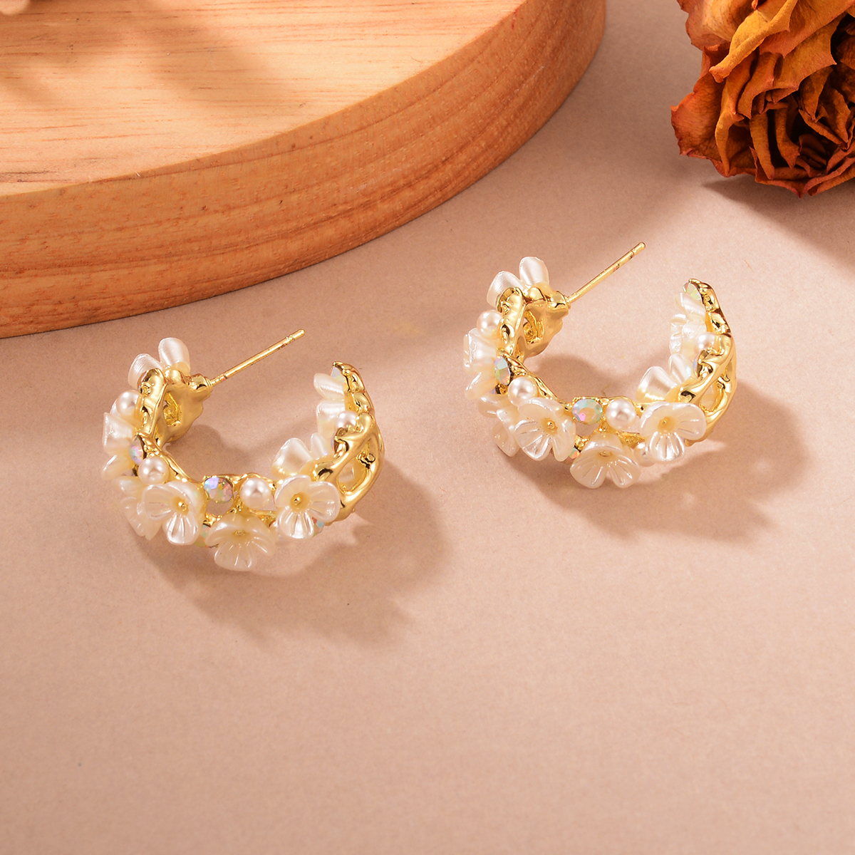 1 Pair Casual Elegant Flower Plating Alloy Rhinestones Pearl 14k Gold Plated Ear Studs display picture 3