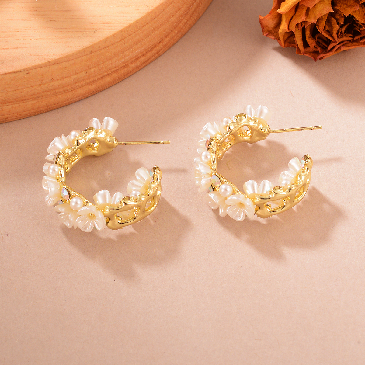 1 Pair Casual Elegant Flower Plating Alloy Rhinestones Pearl 14k Gold Plated Ear Studs display picture 4