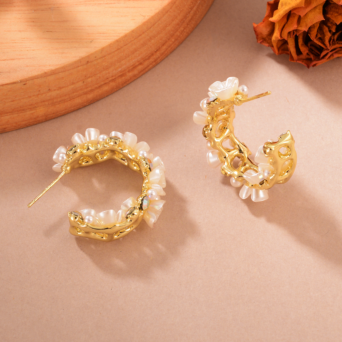 1 Pair Casual Elegant Flower Plating Alloy Rhinestones Pearl 14k Gold Plated Ear Studs display picture 5