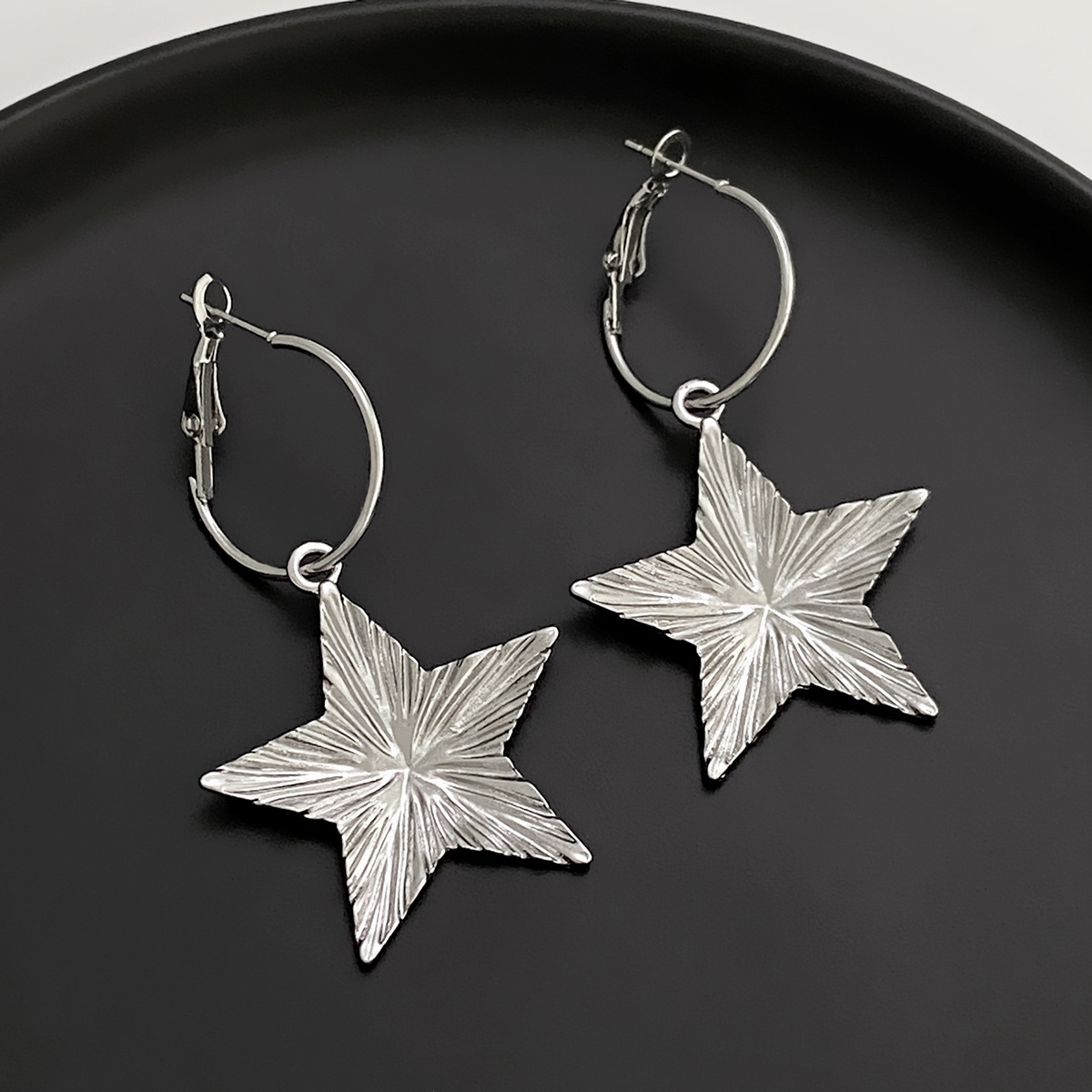 1 Pair Simple Style Geometric Star Plating Alloy Drop Earrings display picture 3