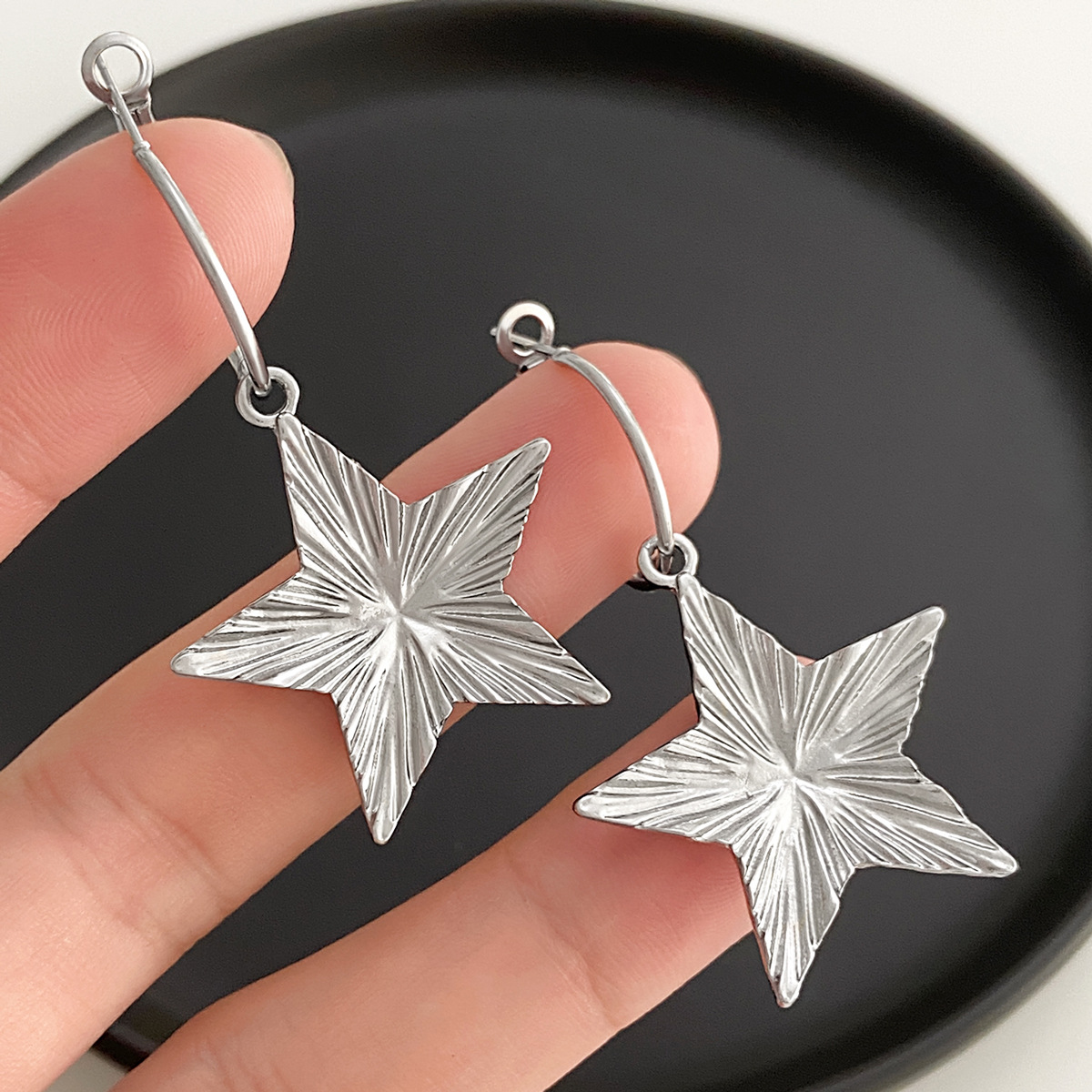 1 Pair Simple Style Geometric Star Plating Alloy Drop Earrings display picture 4
