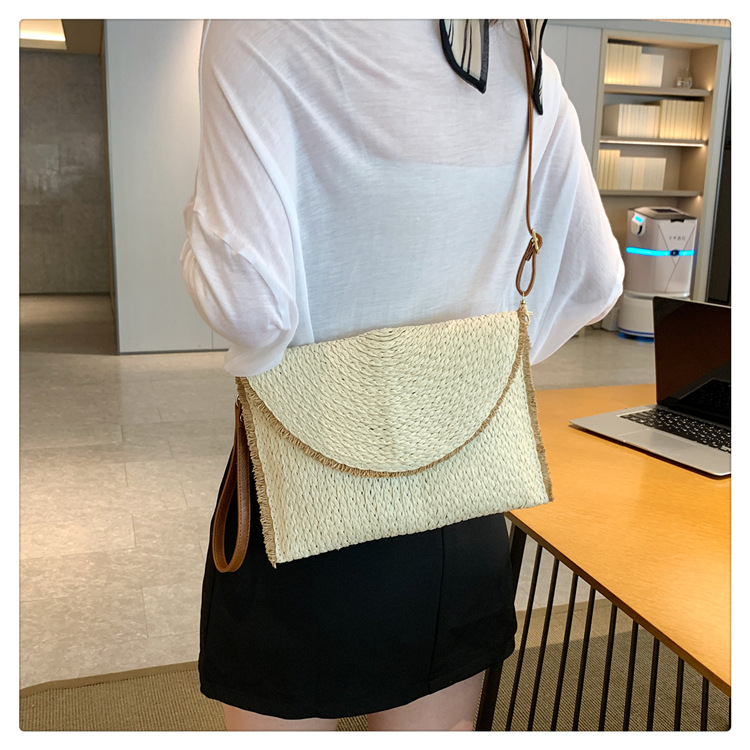 Women's Paper String Solid Color Vacation Square Magnetic Buckle Straw Bag display picture 2