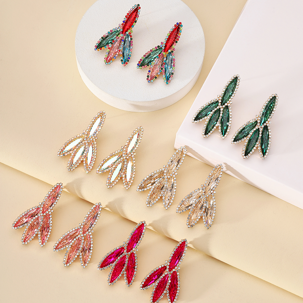 1 Pair Luxurious Shiny Geometric Plating Inlay Zinc Alloy Glass Drop Earrings display picture 4