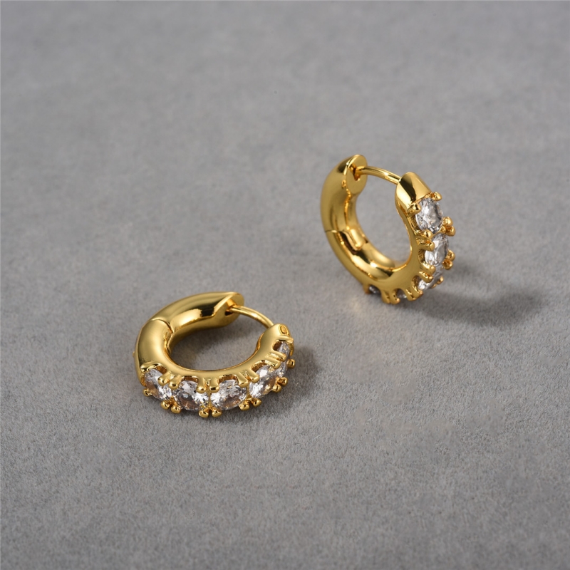1 Pair Elegant Vintage Style Round Plating Inlay Copper Zircon Gold Plated Hoop Earrings display picture 4