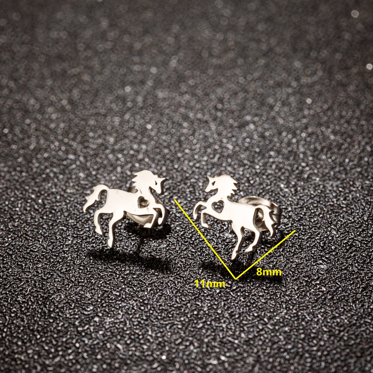 1 Pair Cute Sweet Animal Horse Plating Hollow Out Stainless Steel 18k Gold Plated Ear Studs display picture 2