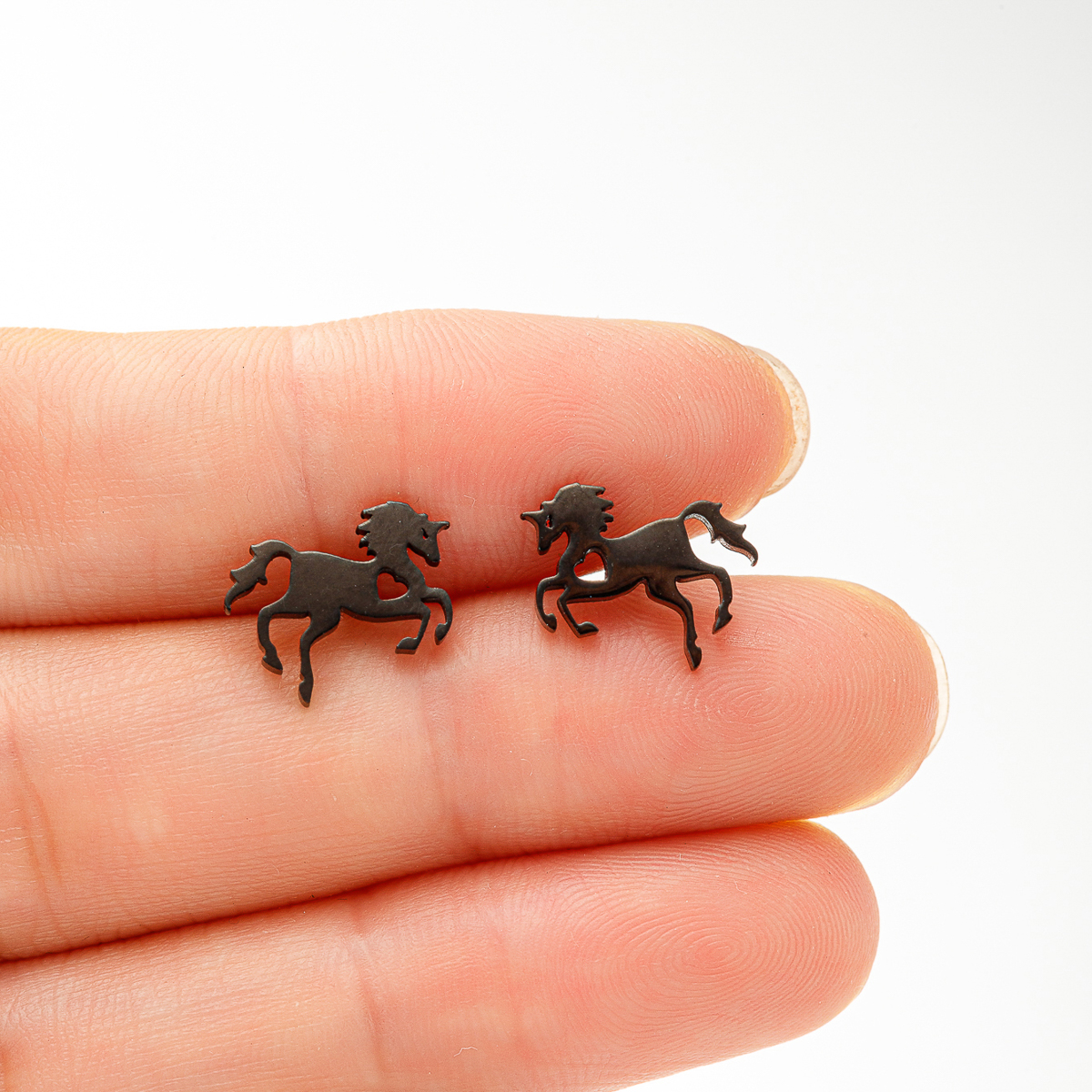 1 Pair Cute Sweet Animal Horse Plating Hollow Out Stainless Steel 18k Gold Plated Ear Studs display picture 6