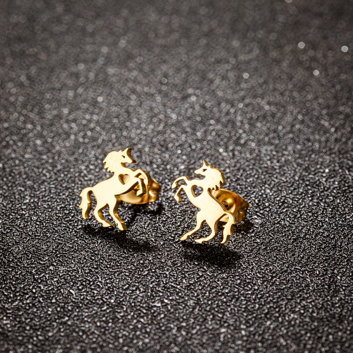 1 Pair Cute Sweet Animal Horse Plating Hollow Out Stainless Steel 18k Gold Plated Ear Studs display picture 9