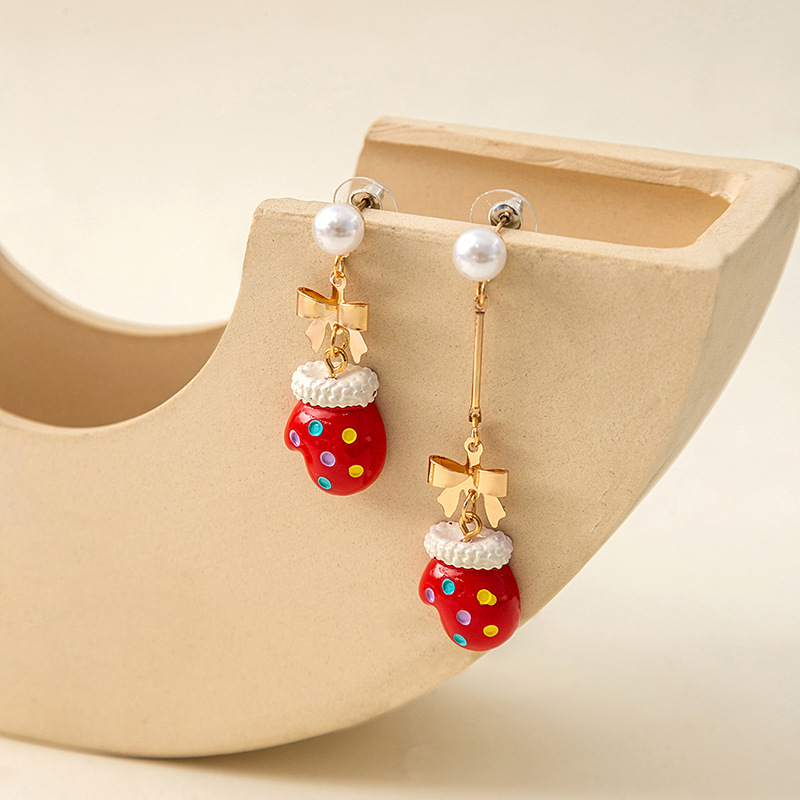 1 Pair Cartoon Style Cute Gloves Alloy Drop Earrings display picture 1