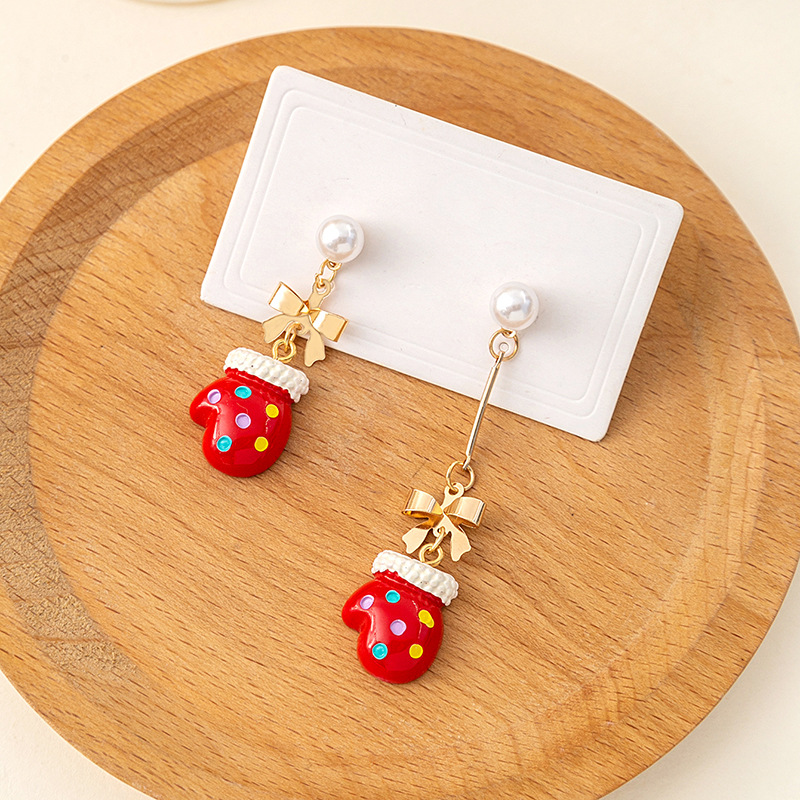 1 Pair Cartoon Style Cute Gloves Alloy Drop Earrings display picture 4
