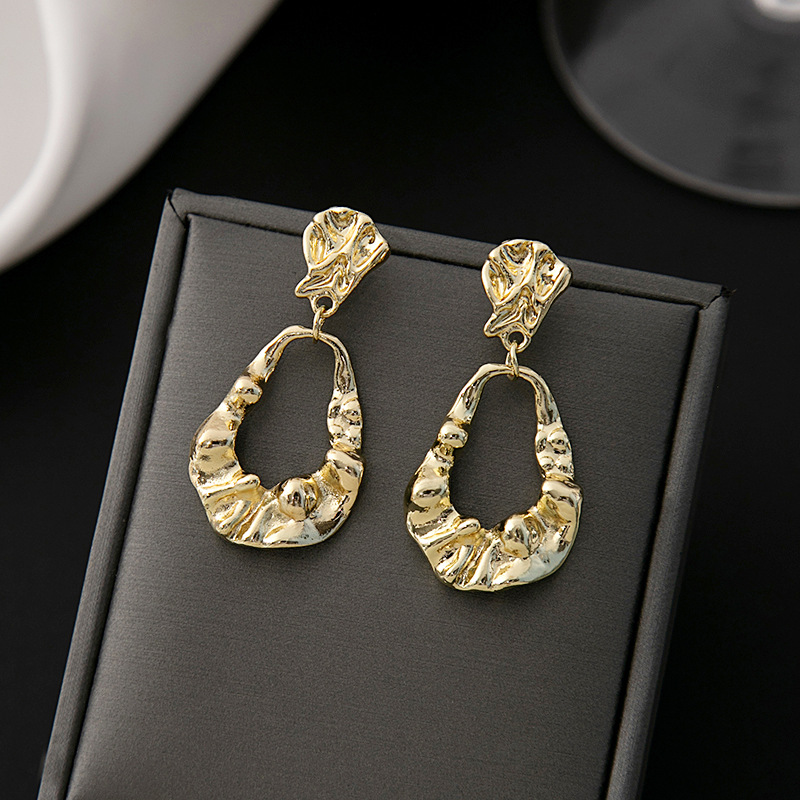 1 Pair Vintage Style Geometric Plating Alloy Gold Plated Drop Earrings display picture 2