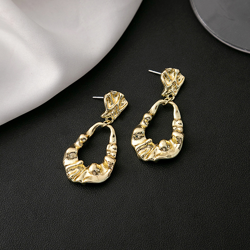 1 Pair Vintage Style Geometric Plating Alloy Gold Plated Drop Earrings display picture 4
