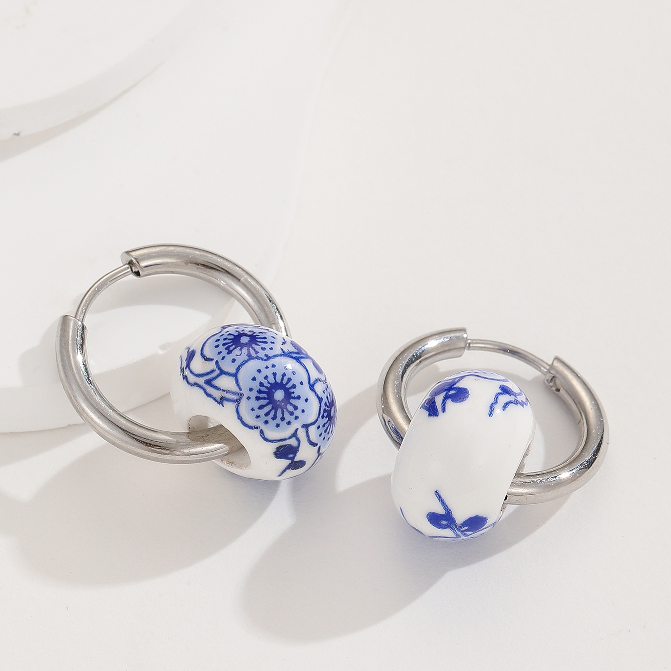 1 Pair Classical Blue And White Porcelain Stainless Steel Ceramics Hoop Earrings display picture 5