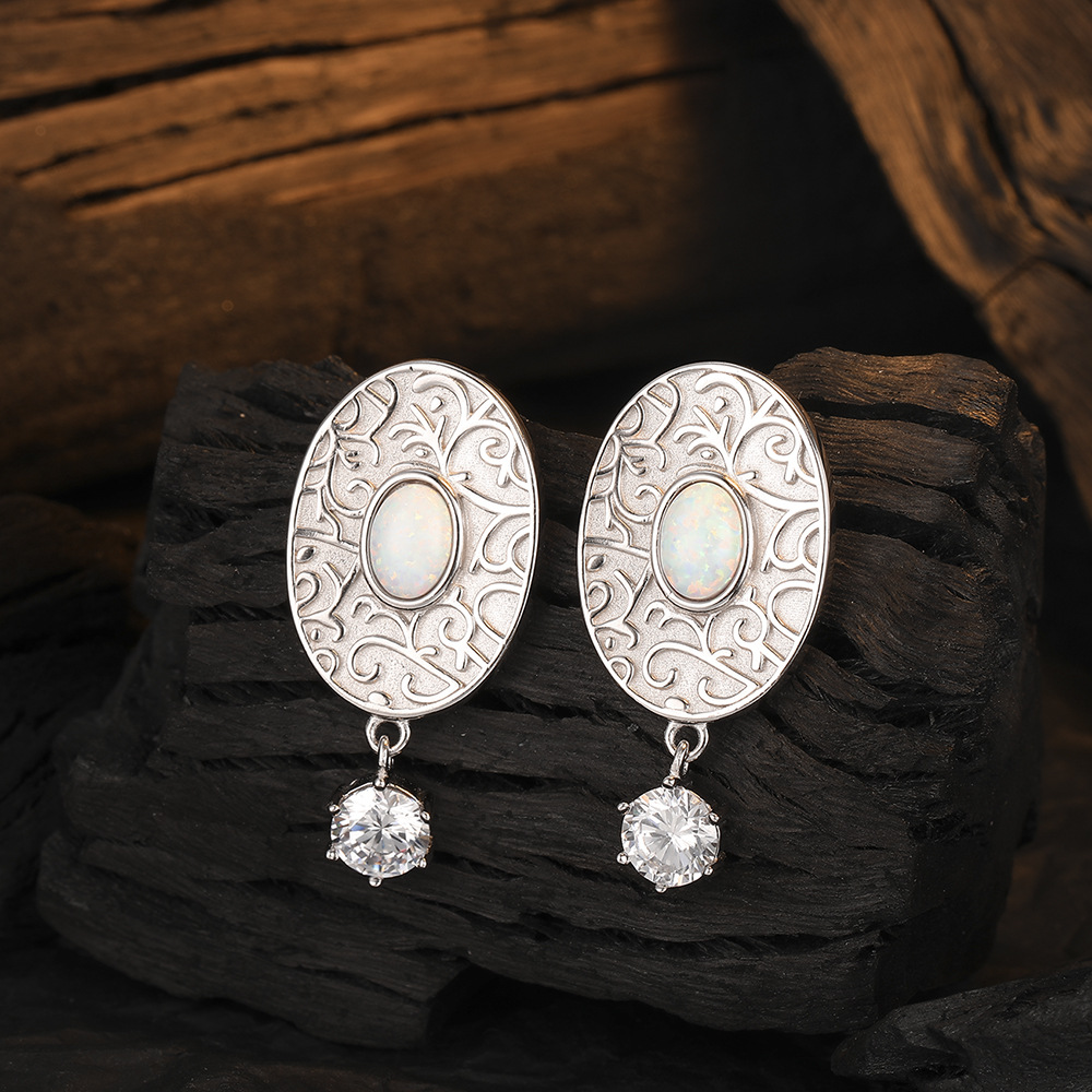 1 Paire Dessin Original Ovale Placage Incruster Argent Sterling Pierres Précieuses Artificielles Zircon Or Blanc Plaqué Boucles D'oreilles display picture 5