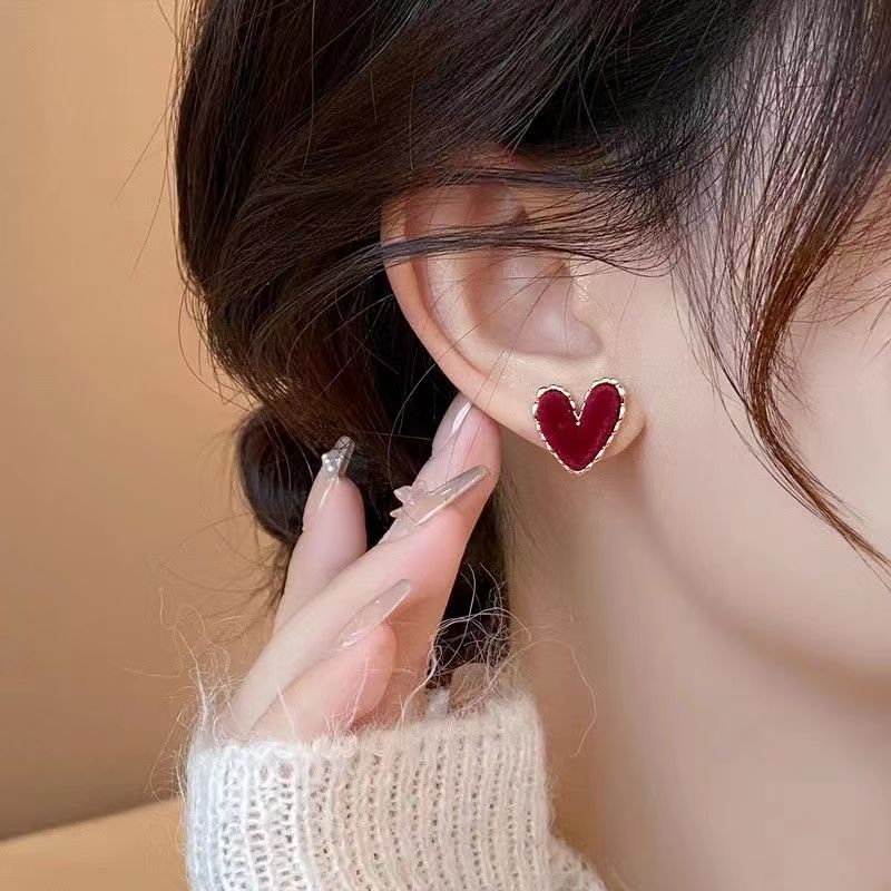 1 Pair Simple Style Heart Shape Alloy Cloth Ear Studs display picture 4