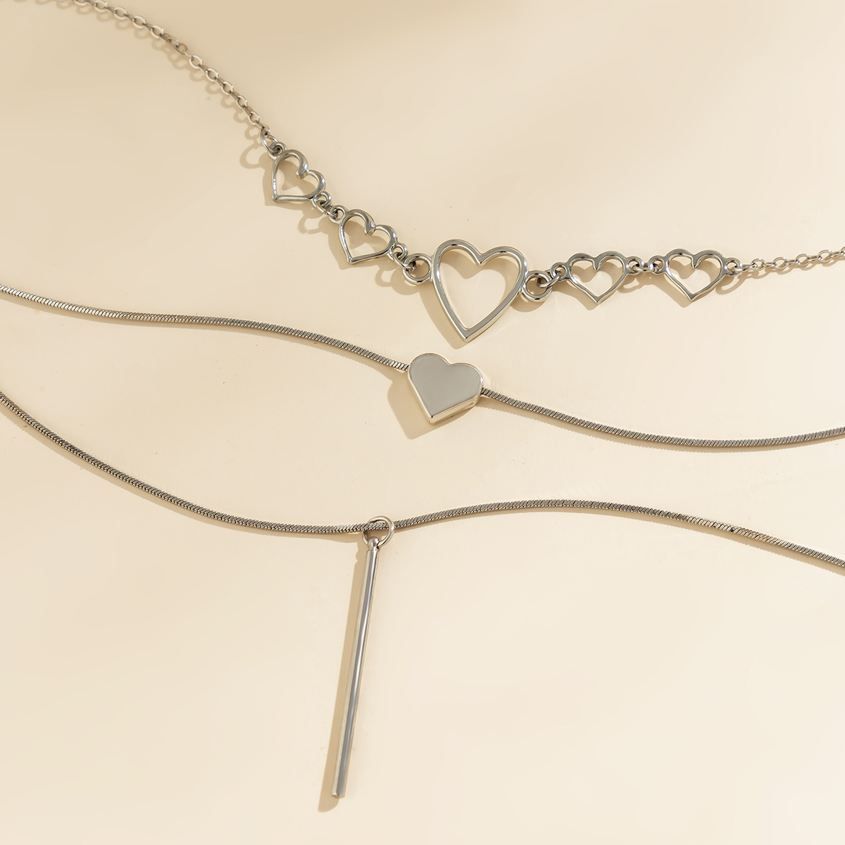 Retro Einfacher Stil Klassischer Stil Irregulär Geometrisch Herzform Legierung Kupfer Großhandel Geschichtete Halskette display picture 5