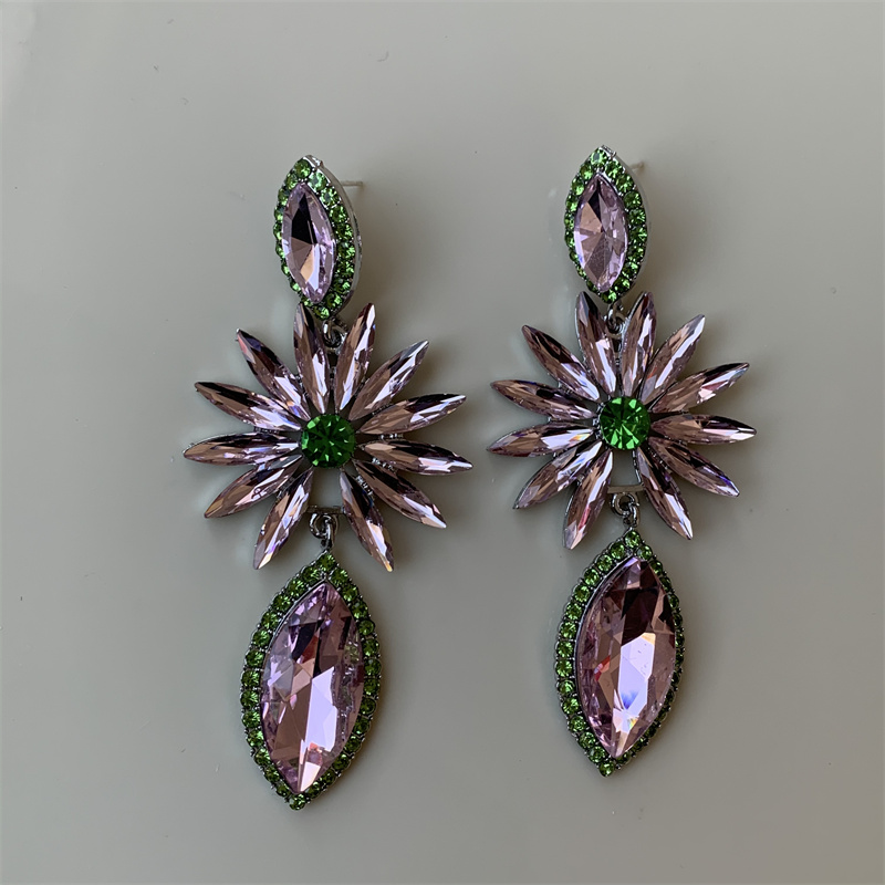 1 Pair Ig Style Elegant Classic Style Leaves Inlay Alloy Rhinestones Silver Plated Drop Earrings display picture 9