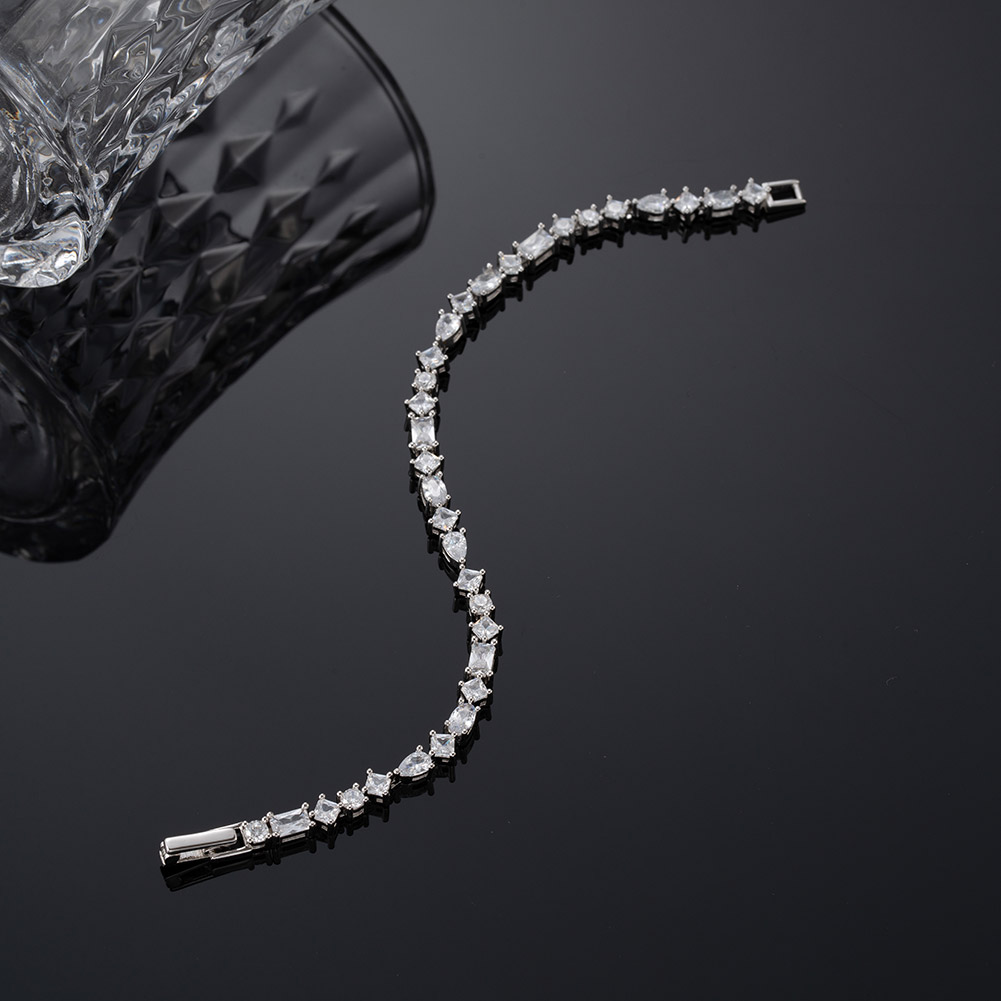 Elegant Dame Geometrisch Sterling Silber Überzug Inlay Zirkon Armbänder display picture 5