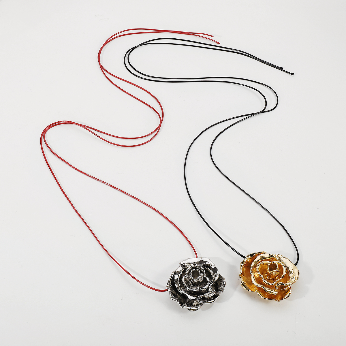 Modern Style Simple Style Flower Alloy Wax Rope Women's Necklace display picture 5