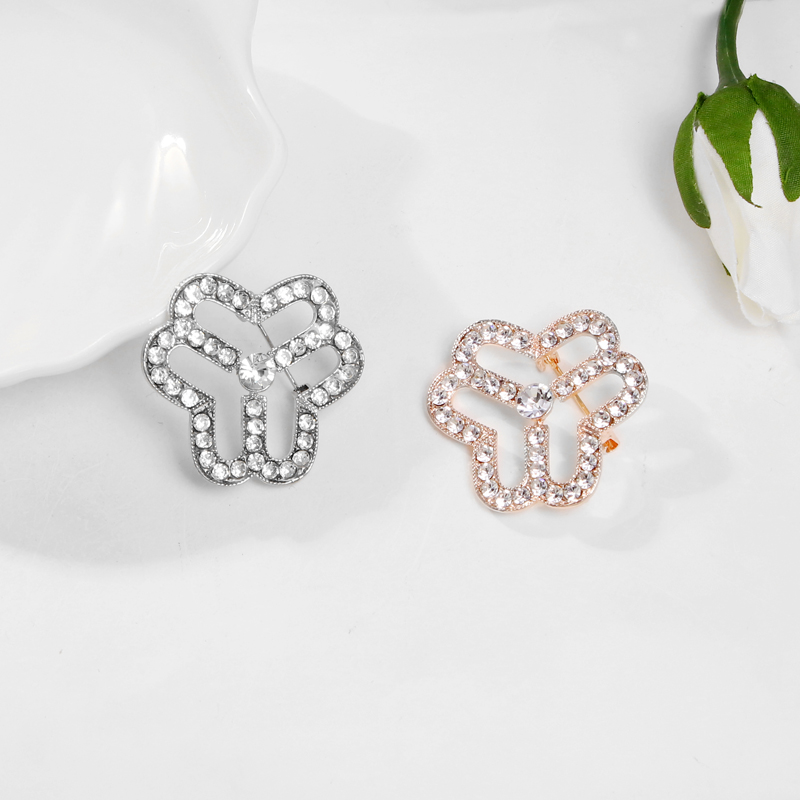 Casual Elegant Flower Alloy Inlay Rhinestones Women's Brooches display picture 5