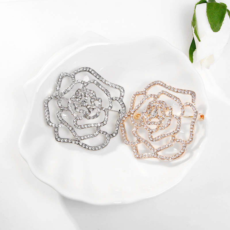 Casual Elegant Flower Alloy Inlay Rhinestones Women's Brooches display picture 12