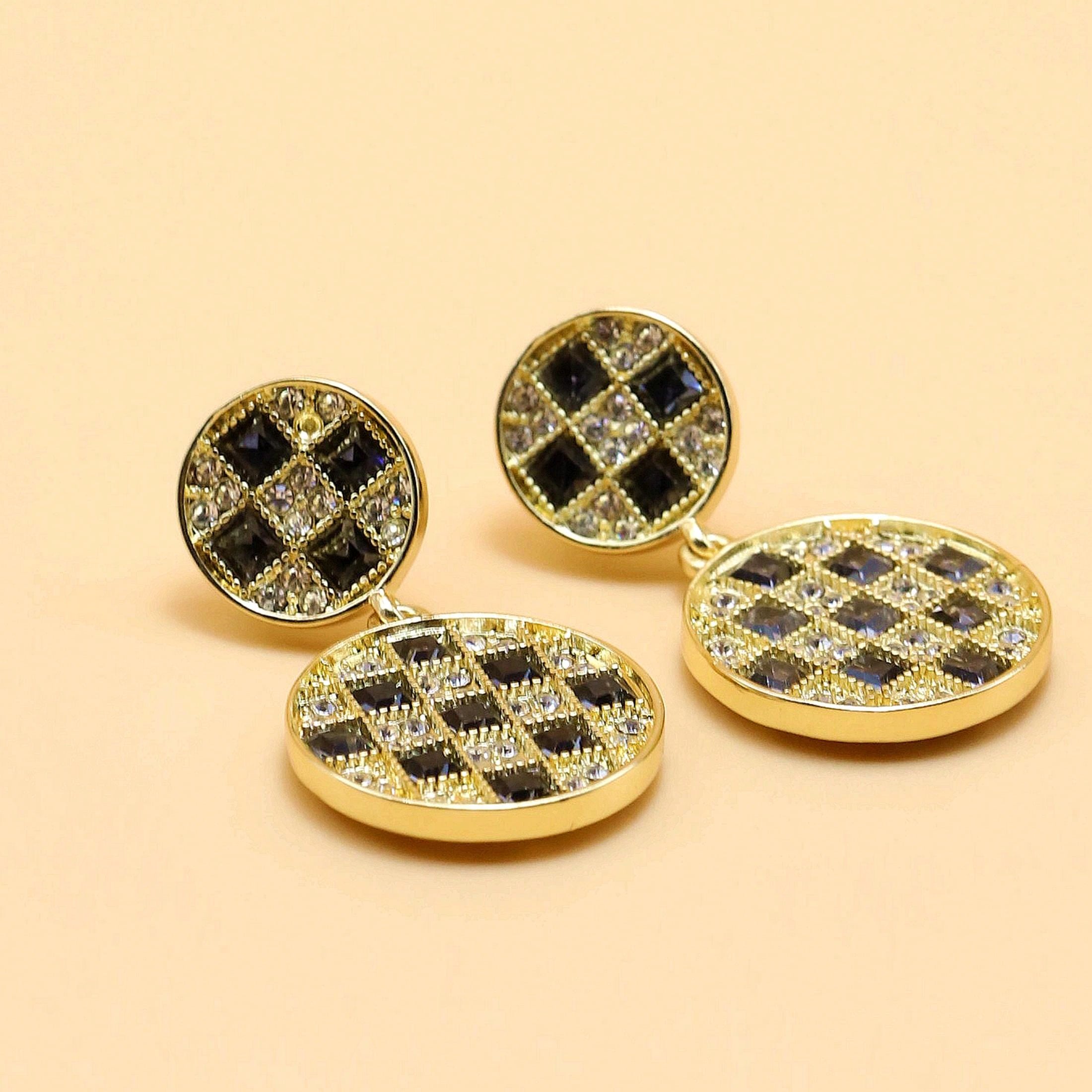 1 Pair Casual French Style Geometric Inlay Alloy Rhinestones Gold Plated Drop Earrings display picture 1