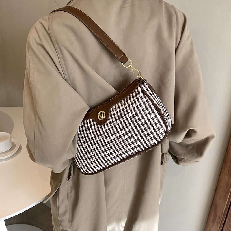 Women's Pu Leather Printing Vintage Style Square Zipper Shoulder Bag Square Bag Underarm Bag display picture 8