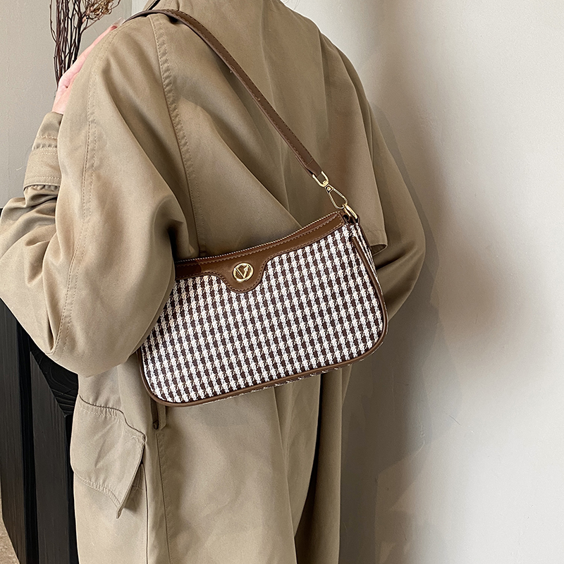 Women's Pu Leather Printing Vintage Style Square Zipper Shoulder Bag Square Bag Underarm Bag display picture 14