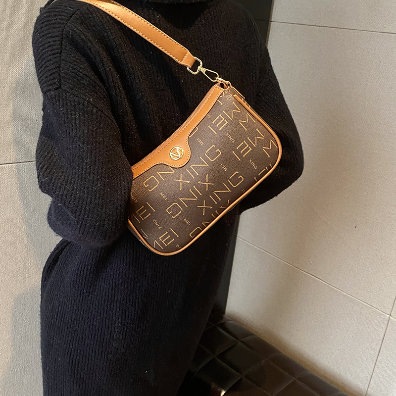 Women's Pu Leather Printing Vintage Style Square Zipper Shoulder Bag Square Bag Underarm Bag display picture 19